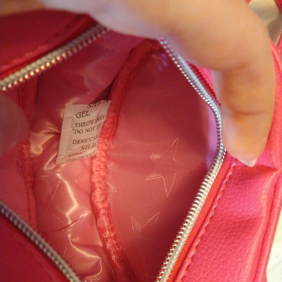 Jeffree Star Limited Edition Pink Heart Crossbody Bag New - Picture 5 of 7